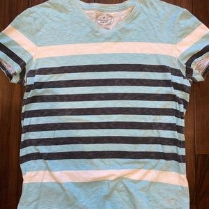 American Eagle Short V-Neck Tee Shirt HOST PICK